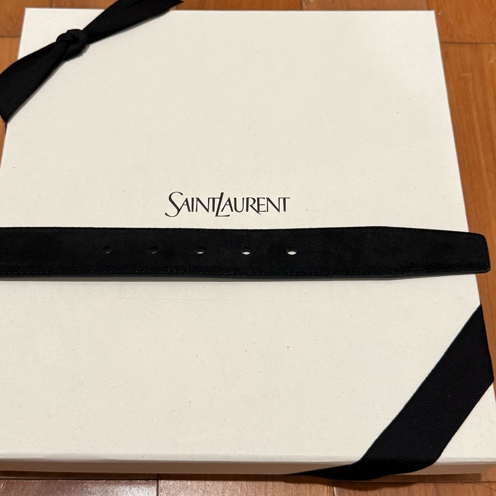 Saint Laurent Black Leather Belt with Gold Buckle - Picture 10 of 11